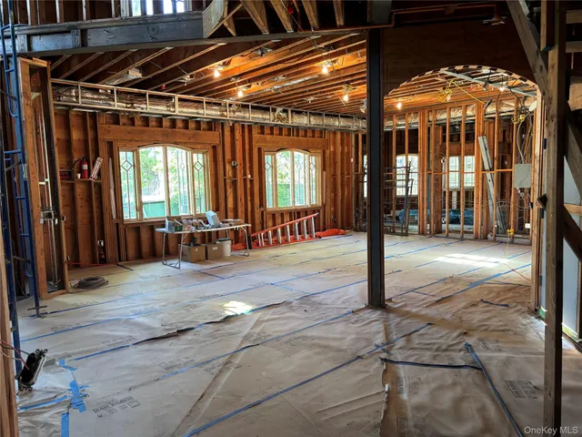 $1,588,000 | 254-04 West End Drive | Little Neck