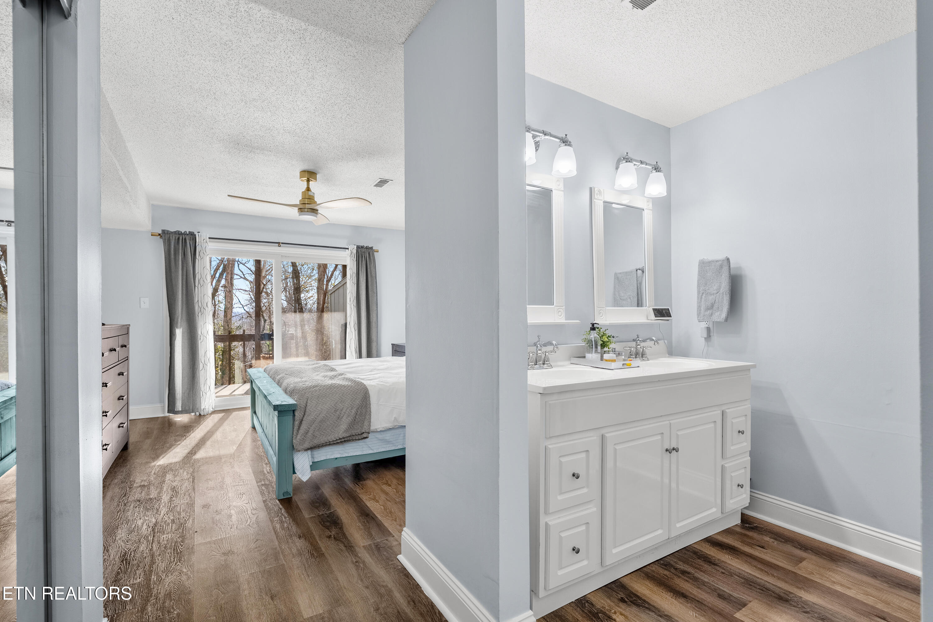 1900 Ridgecrest Drive, Unit 303 Knoxville, TN 37918 - Photo 14 of 25 Primary Bedroom