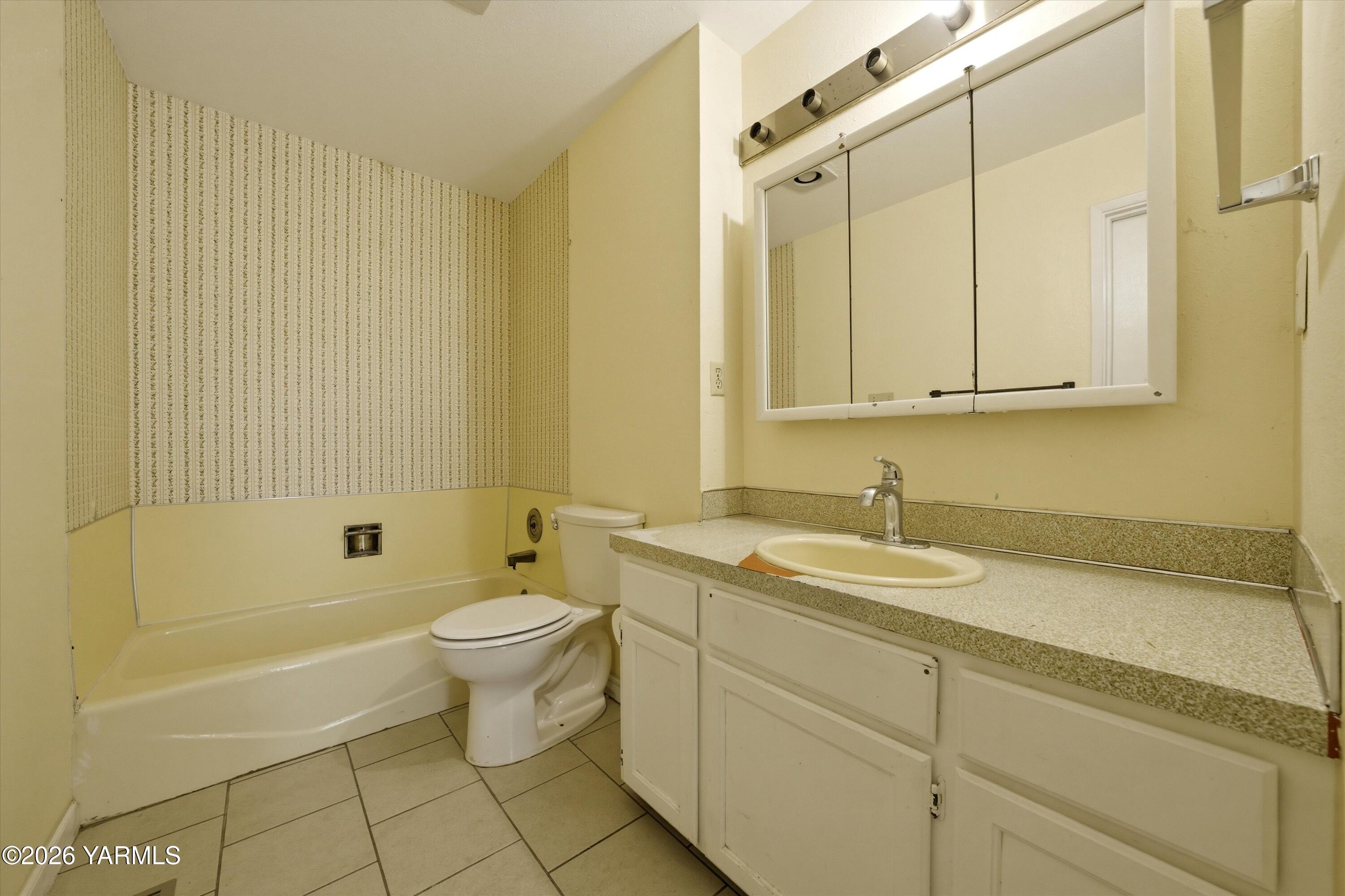 303 West 9th Street Wapato, WA 98951 - Photo 10 of 16 10-7R506445