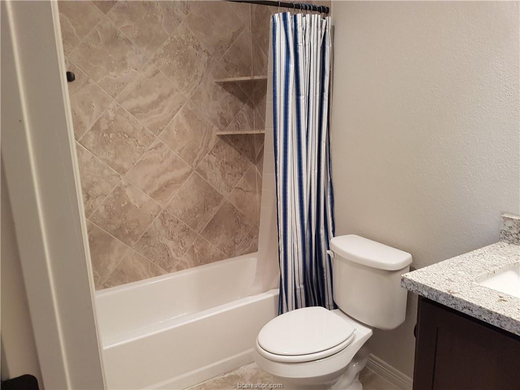 113 Ehlinger Drive Bryan, TX 77801 - Photo 12 of 37