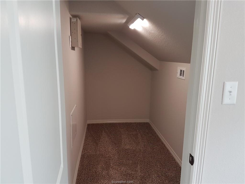 113 Ehlinger Drive Bryan, TX 77801 - Photo 27 of 37