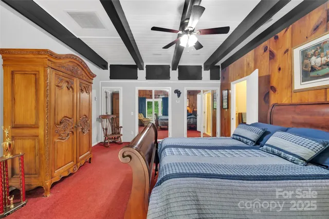 a view of walk in closet