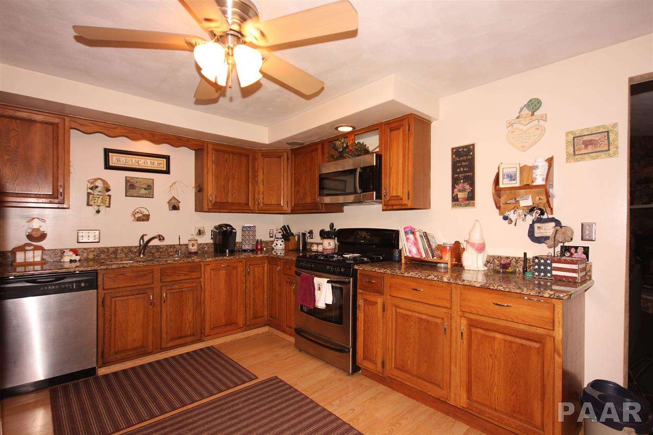 772 Washburn Road Washburn, IL 61570 - Photo 4 of 25
