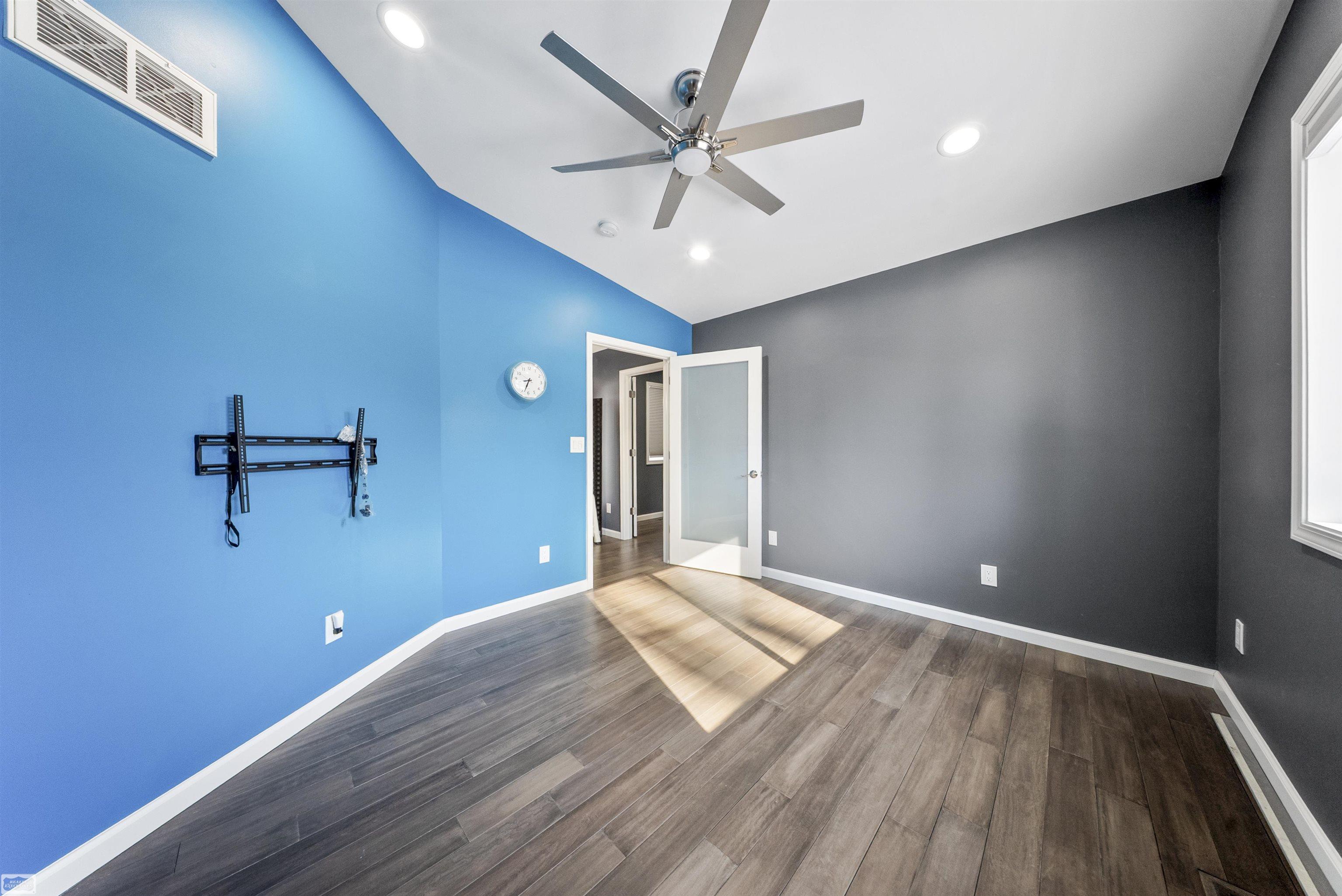1030 Bishop Road Grosse Pointe, MI 48230 - Photo 26 of 61