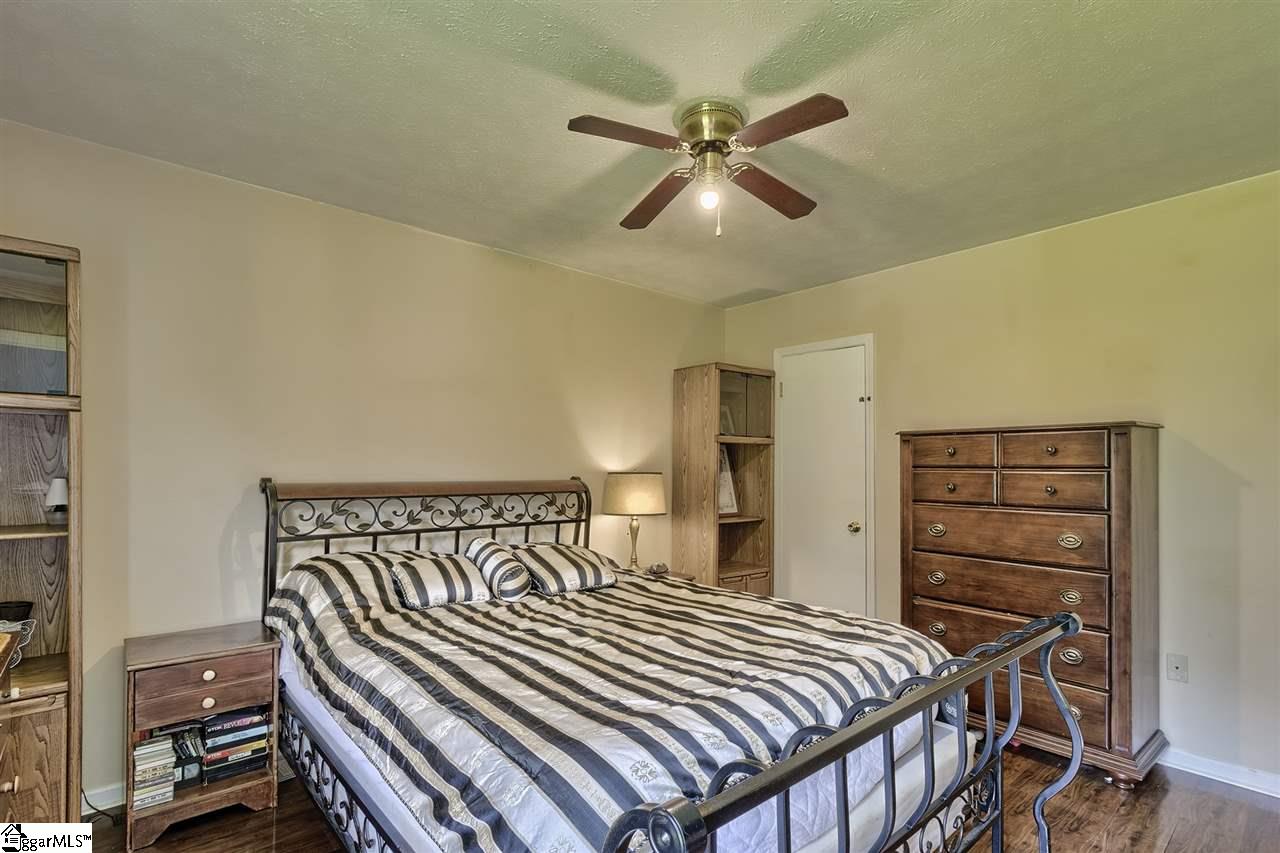 214 Georgetown Road Easley, SC 29640 - Photo 23 of 26