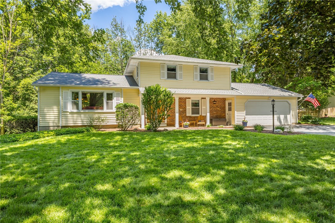 8 Meeting House Road Perinton, NY 14450 - Photo 1 of 40