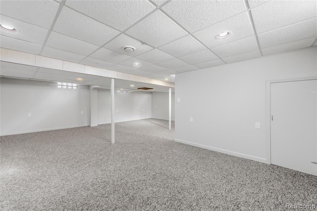 2722 Banner Street Dearborn, MI 48124 - Photo 21 of 32