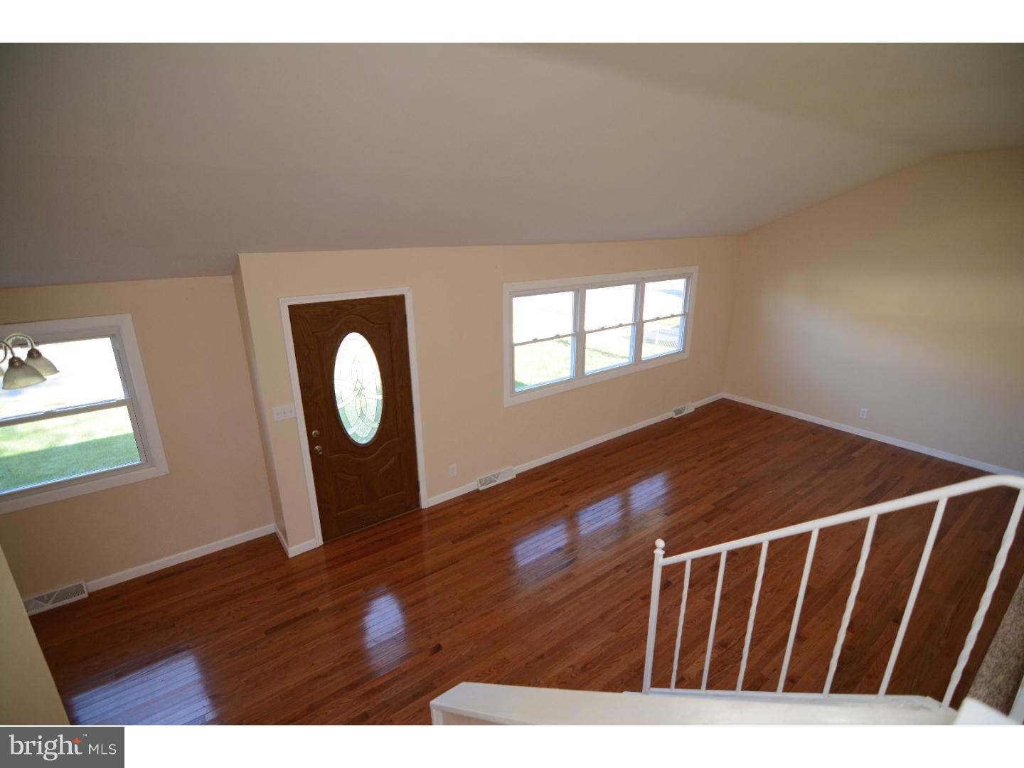 25 Merion Road Newark, DE 19713 - Photo 3 of 23 a view of an empty room and window