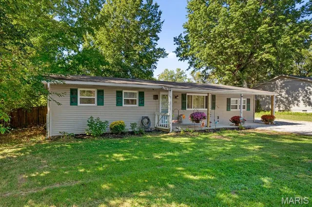 $155,000 | 107 Howard Drive, Belleville, IL 62223