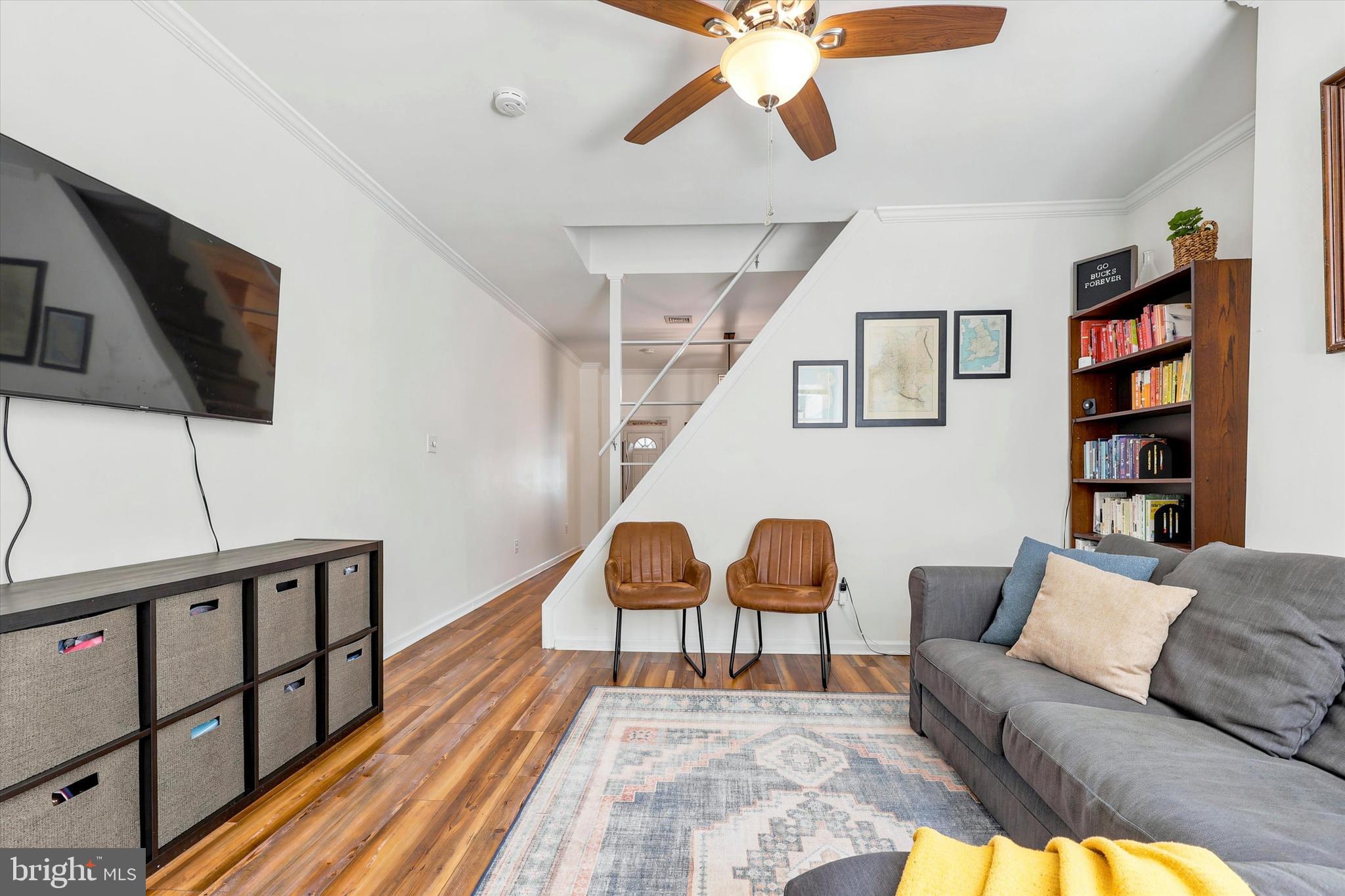 184 Conarroe Street Philadelphia, PA 19127 - Photo 4 of 35