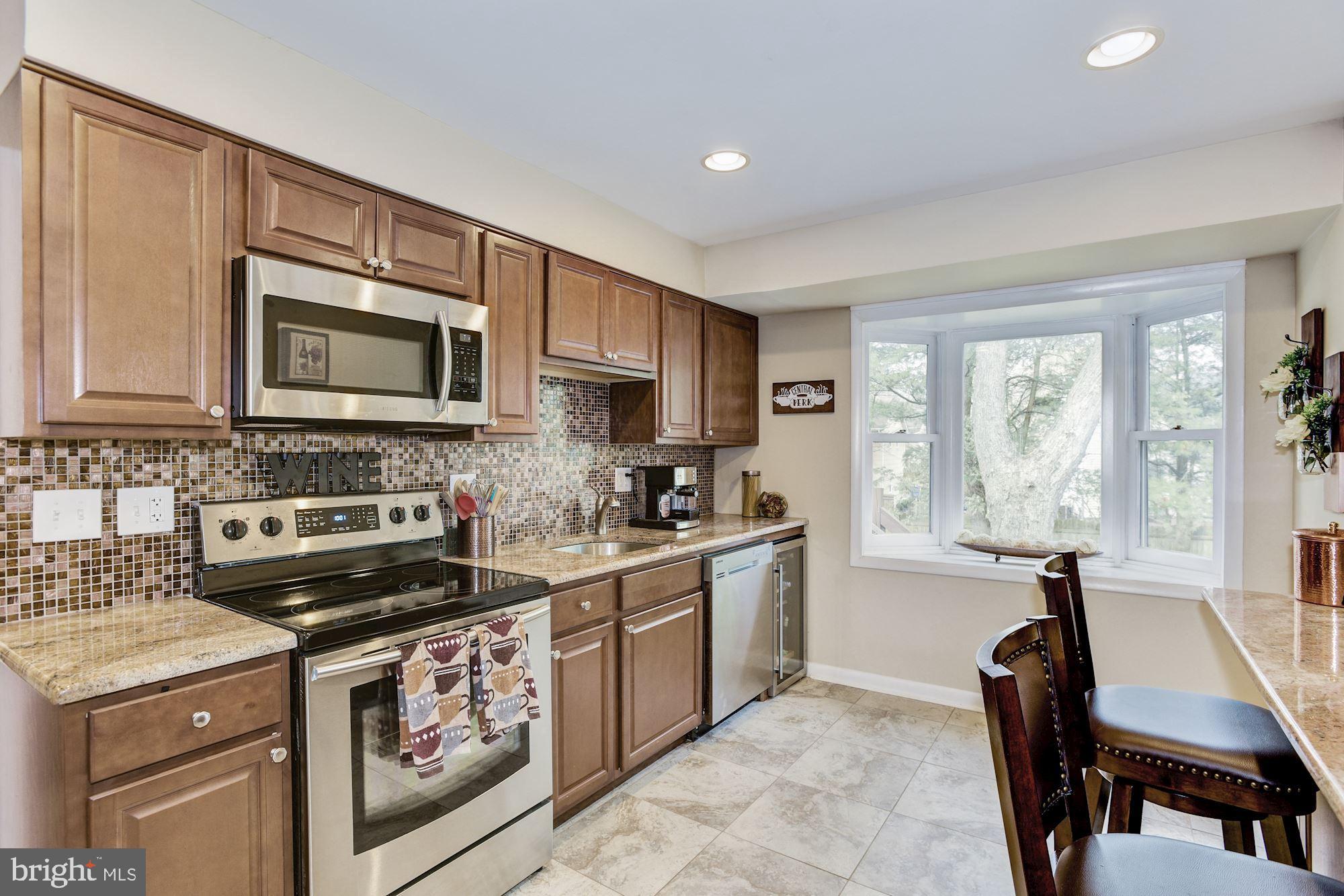 17 Papermill Road Cherry Hill, NJ 08003 - Photo 14 of 41 Kitchen