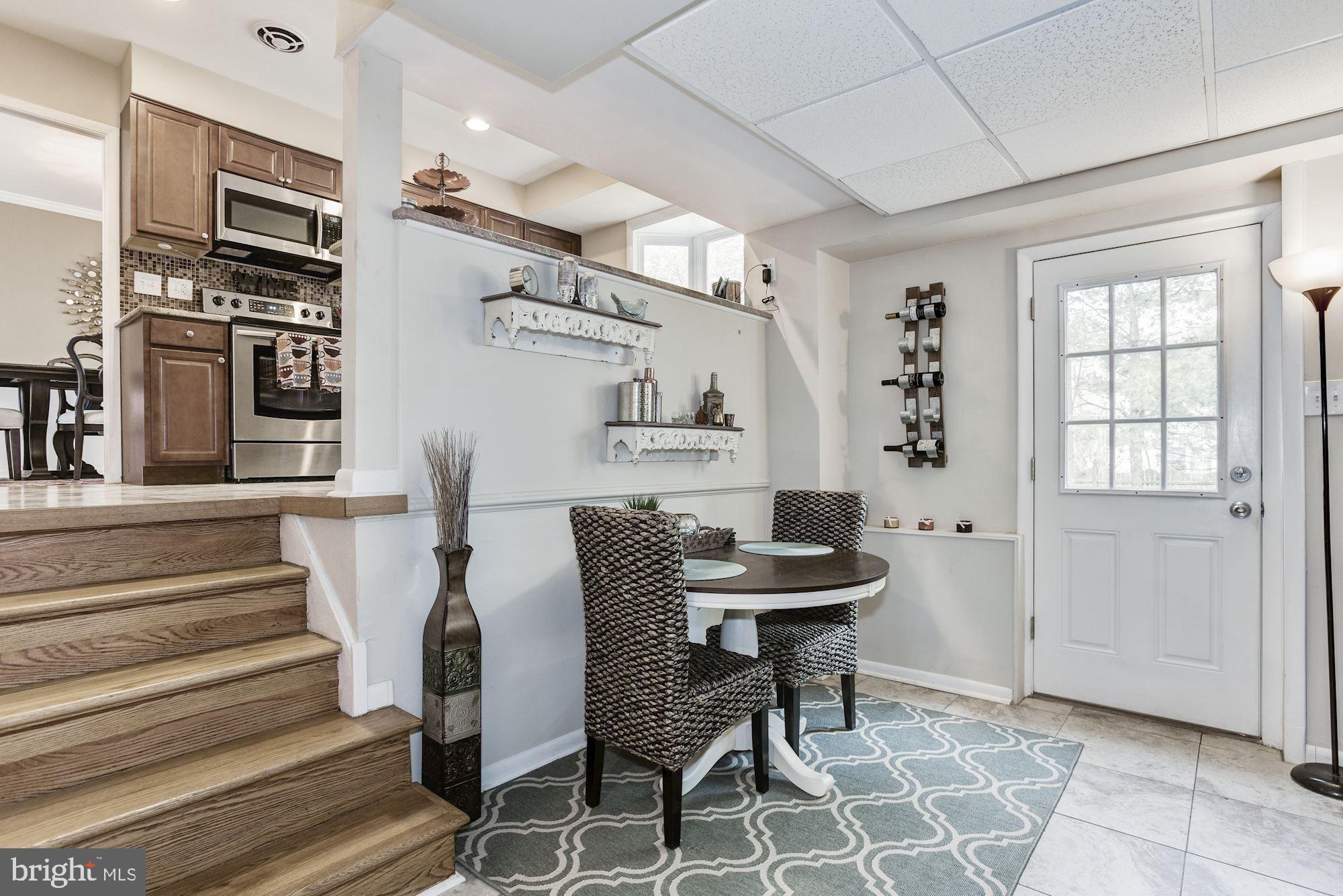 17 Papermill Road Cherry Hill, NJ 08003 - Photo 21 of 41 Family room