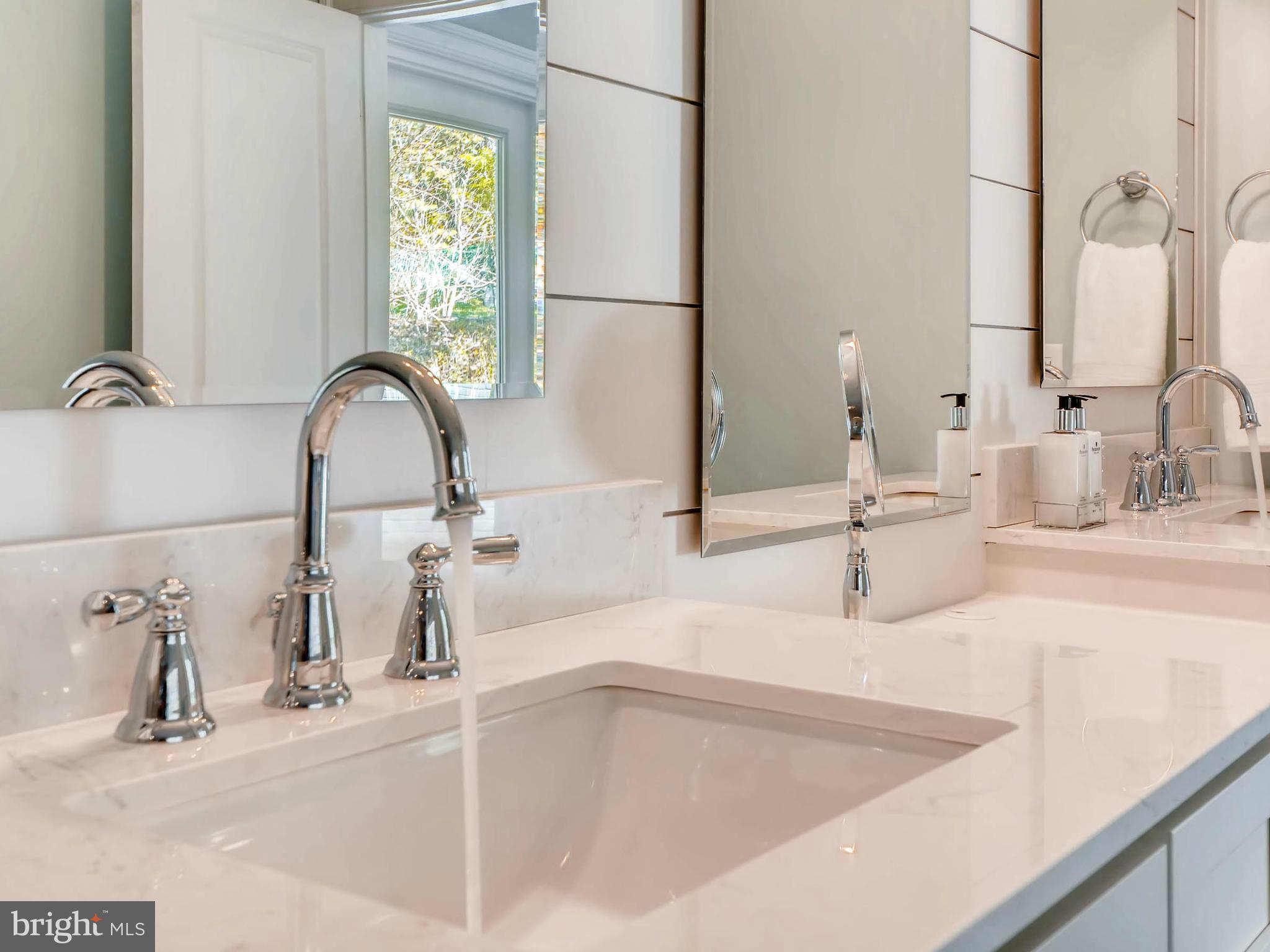 8420 Dorian Road Baltimore, MD 21208 - Photo 22 of 30 Bath (Master)