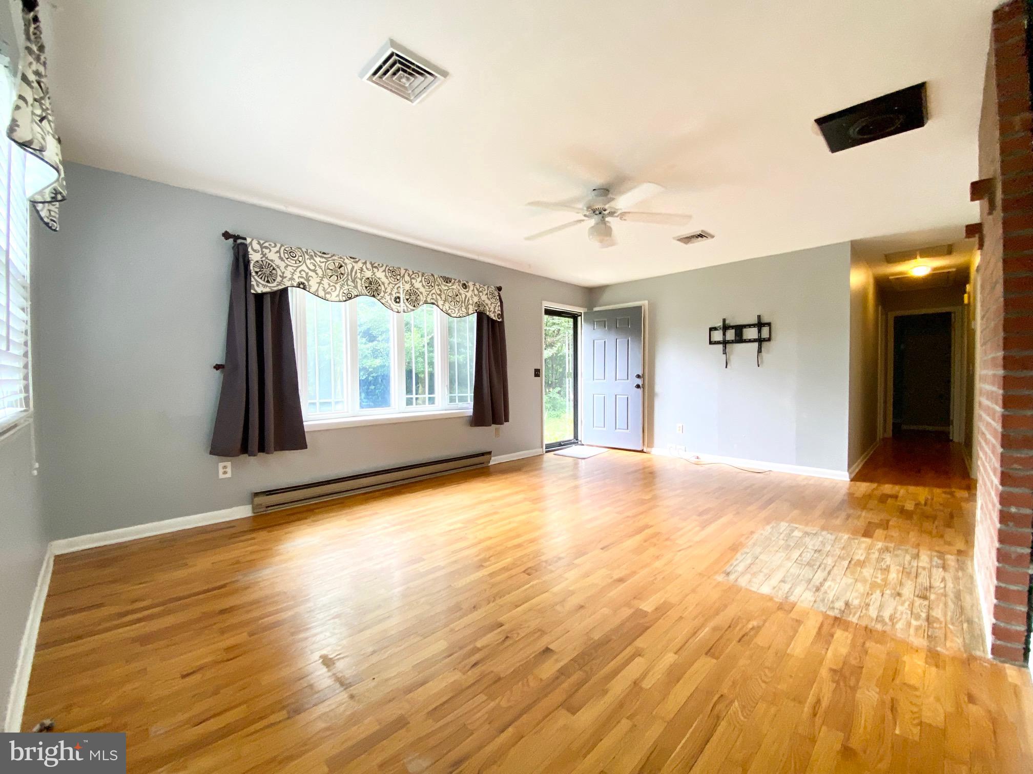 136 Aker Road Queenstown, MD 21658 - Photo 2 of 22 Gallery Image 2