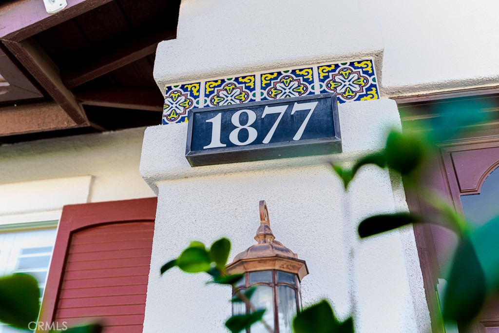 1877 Cashew Tree Street Hemet, CA 92545 - Photo 3 of 32 a sign that is on the wall of a building
