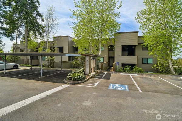 $314,999 | 4891 76th Street Southwest, Unit C103, Mukilteo, WA 98275