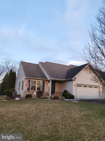 $395,000 | 5307 Oak Leaf Drive, Mount Joy, PA 17552