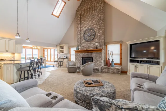 $1,350,000 | 565 Ln 101 Lake Pleasant, Fremont, IN 46737