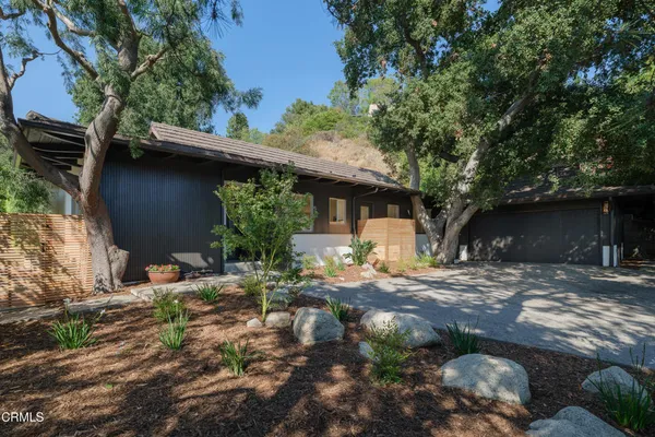 $1,249,000 | 3271 New York Drive, Pasadena, CA 91107