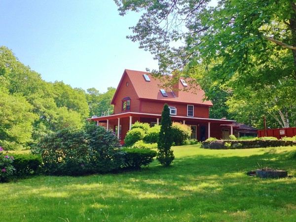 8 Old Worcester Road Westminster, MA 01473 - Photo 1 of 25 a front view of house with yard and green space