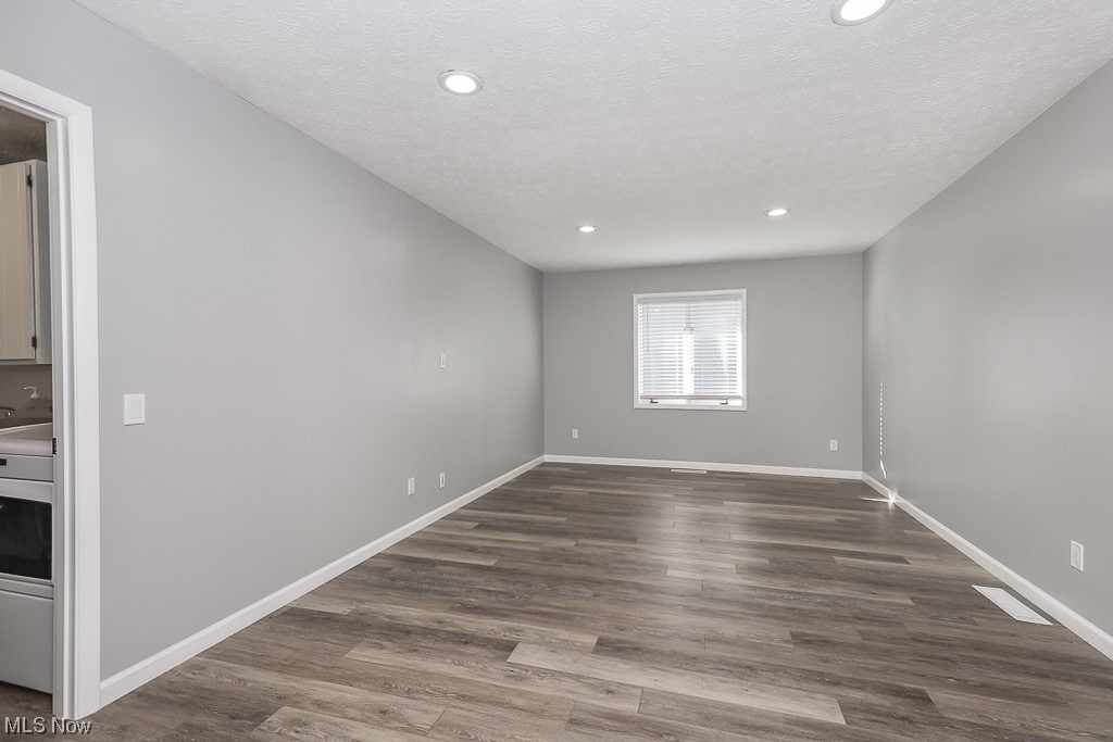 10811 Gate Post Road Strongsville, OH 44149 - Photo 13 of 28 Gallery Image 13