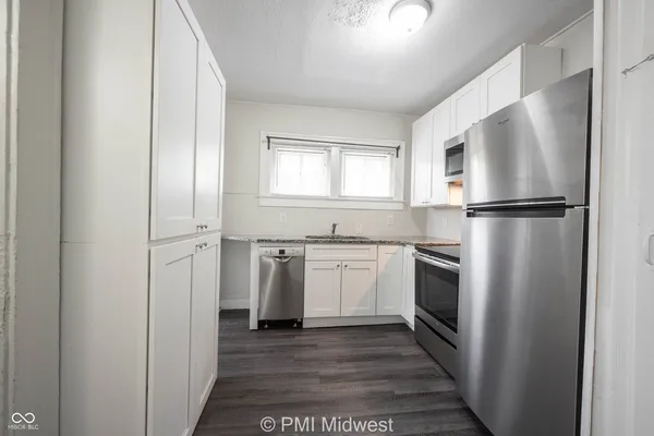 $1,299 | 944 East Minnesota Street, Indianapolis, IN 46203