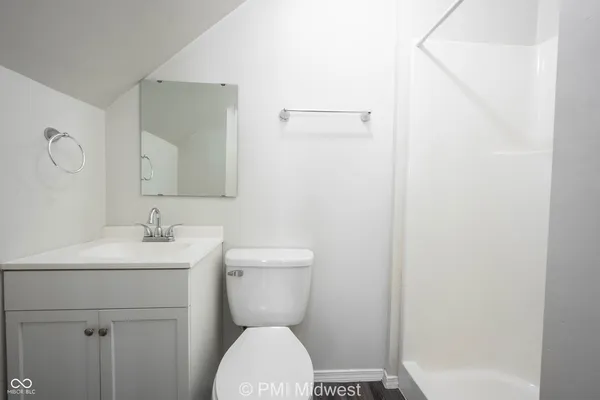 $1,299 | 944 East Minnesota Street, Indianapolis, IN 46203