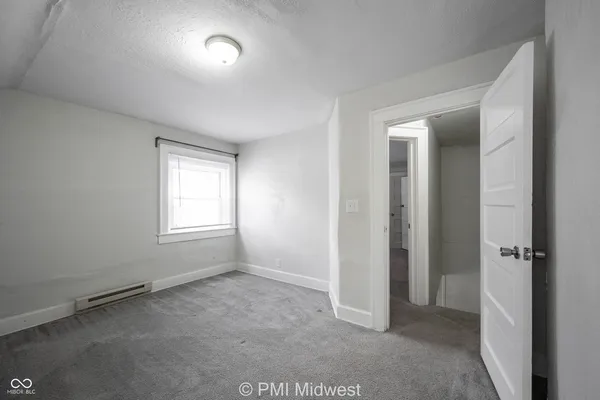 $1,299 | 944 East Minnesota Street, Indianapolis, IN 46203