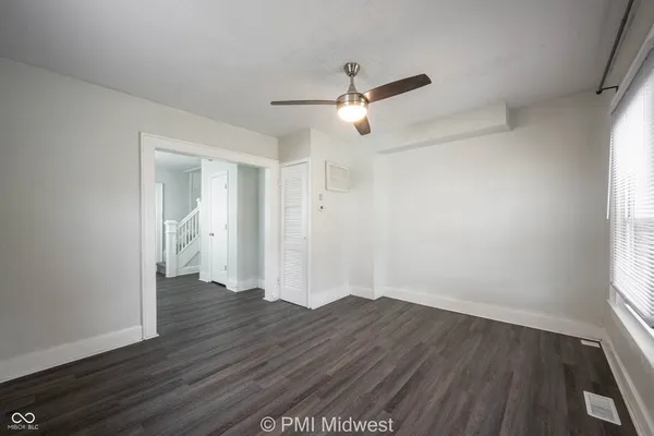 $1,299 | 944 East Minnesota Street, Indianapolis, IN 46203