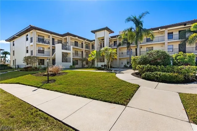 $1,800 | 12661 Kelly Sands Way, Unit 102, Fort Myers, FL 33908