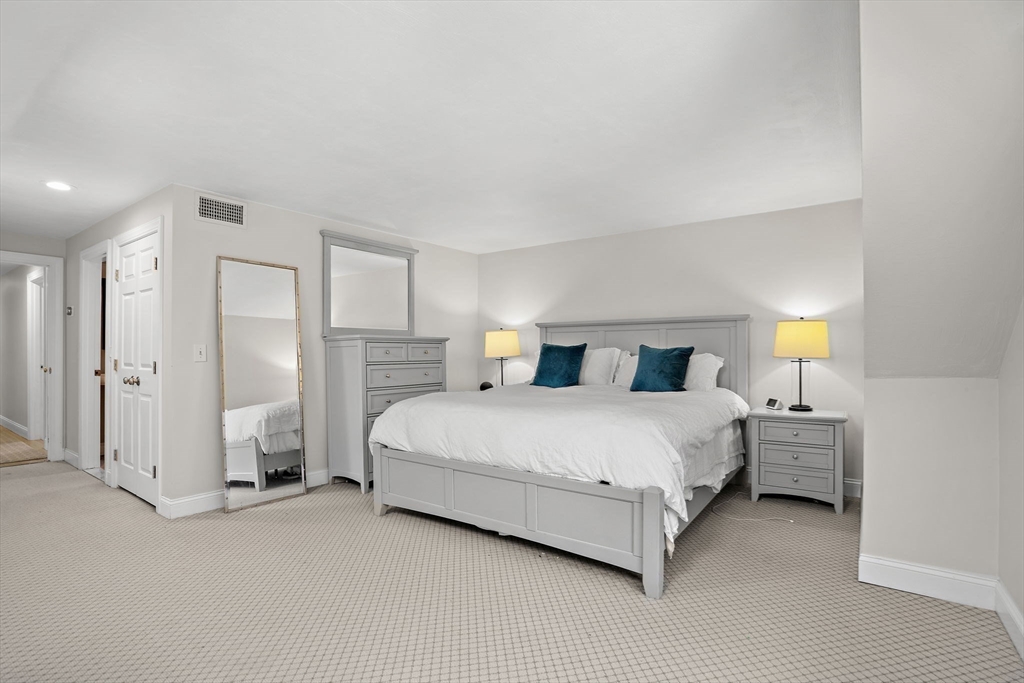 48 Chanticleer Road Sudbury, MA 01776 - Photo 18 of 27