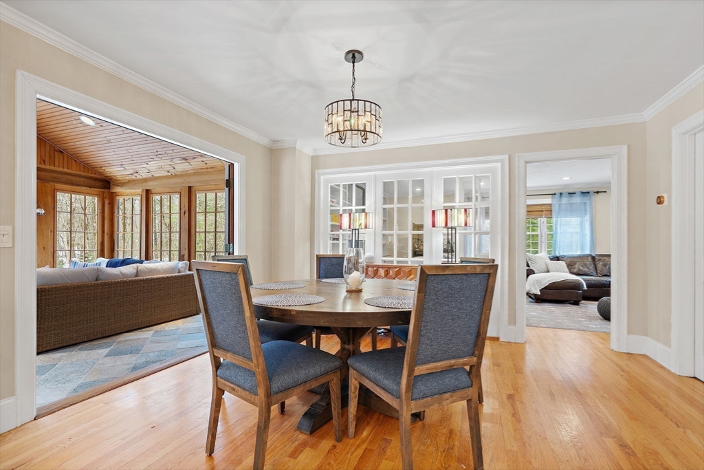 48 Chanticleer Road Sudbury, MA 01776 - Photo 10 of 27