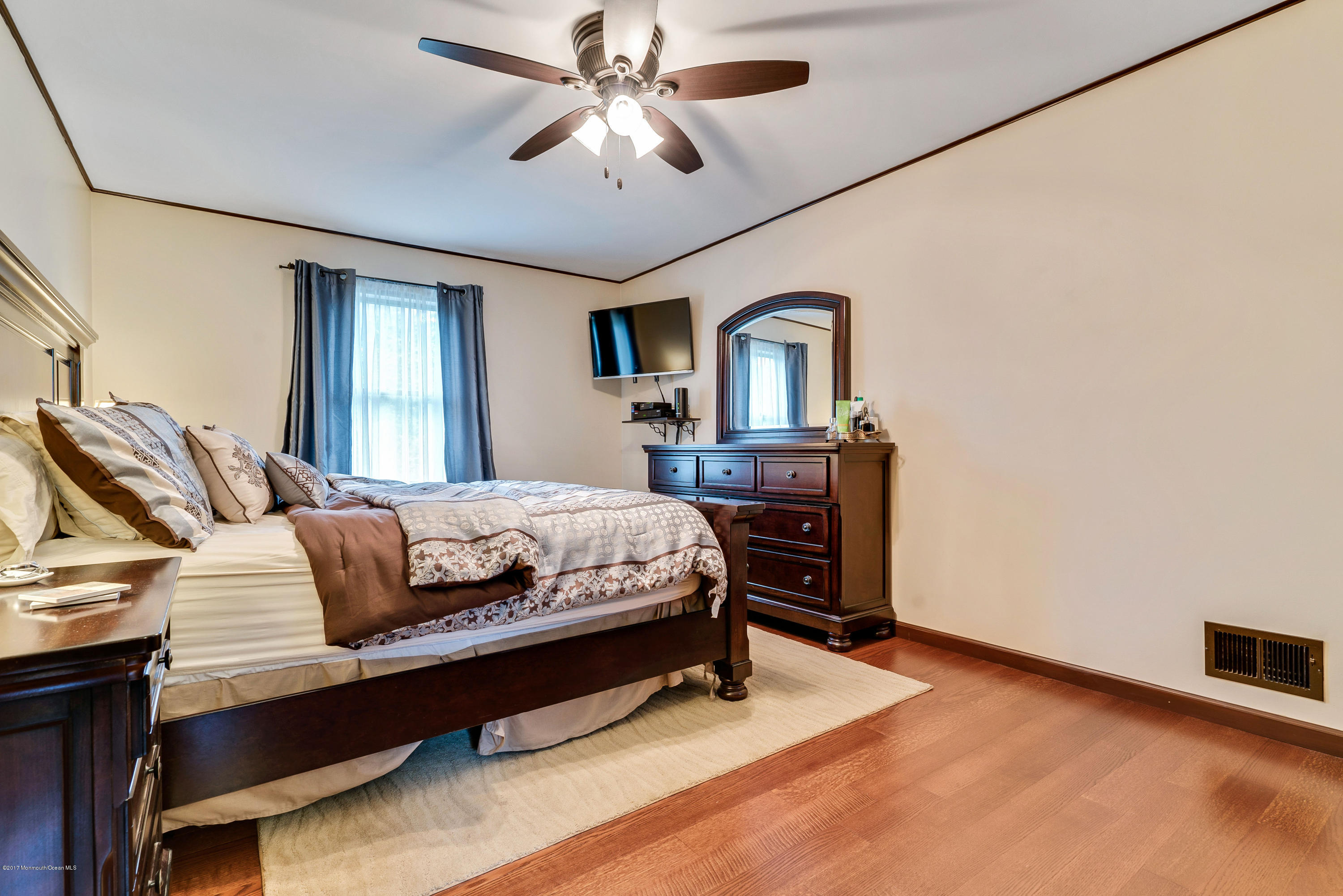 956 Farmingdale Road Jackson, NJ 08527 - Photo 28 of 42 26