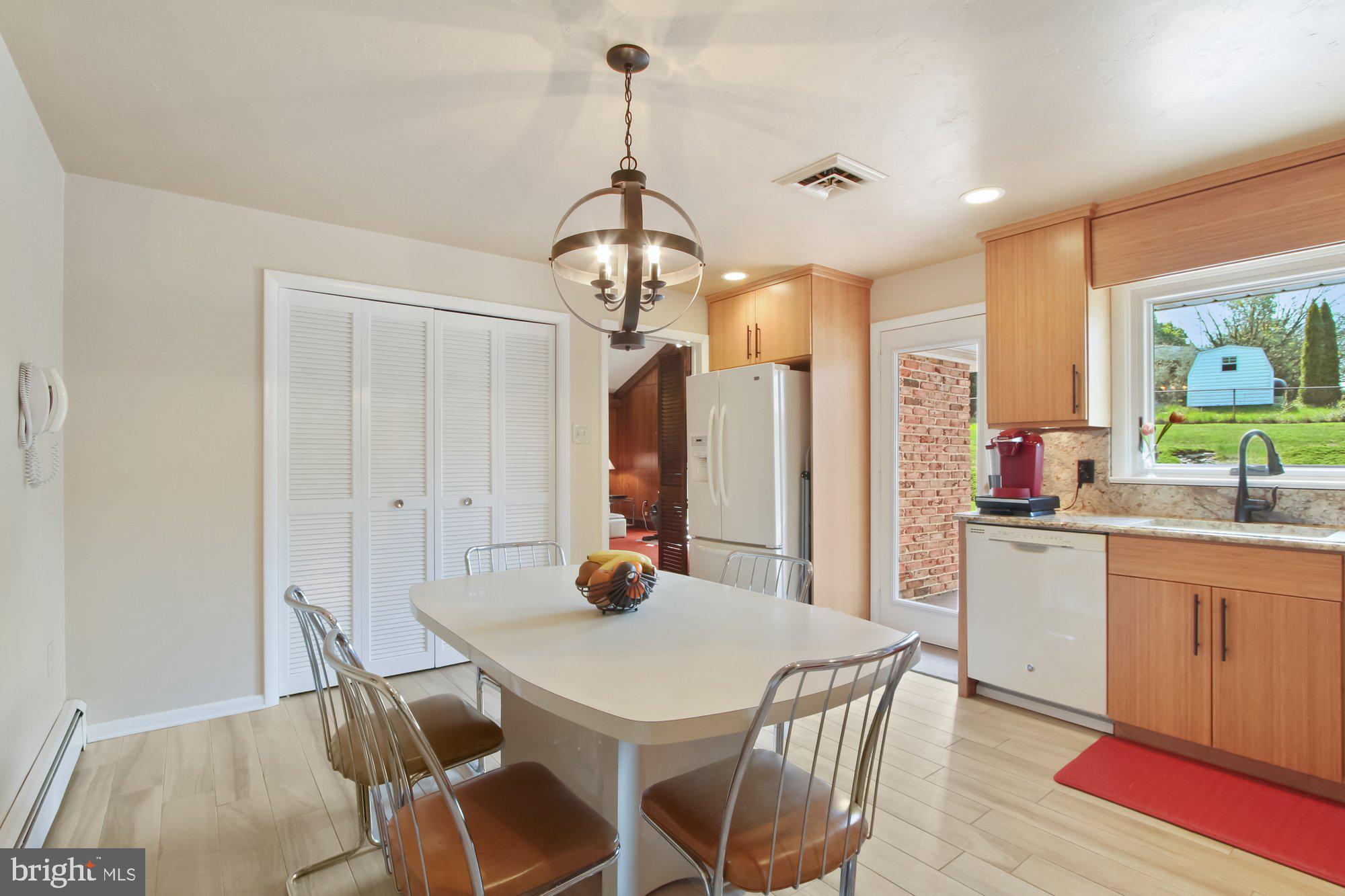 770 Hillcrest Road York, PA 17403 - Photo 6 of 29 Gallery Image 6