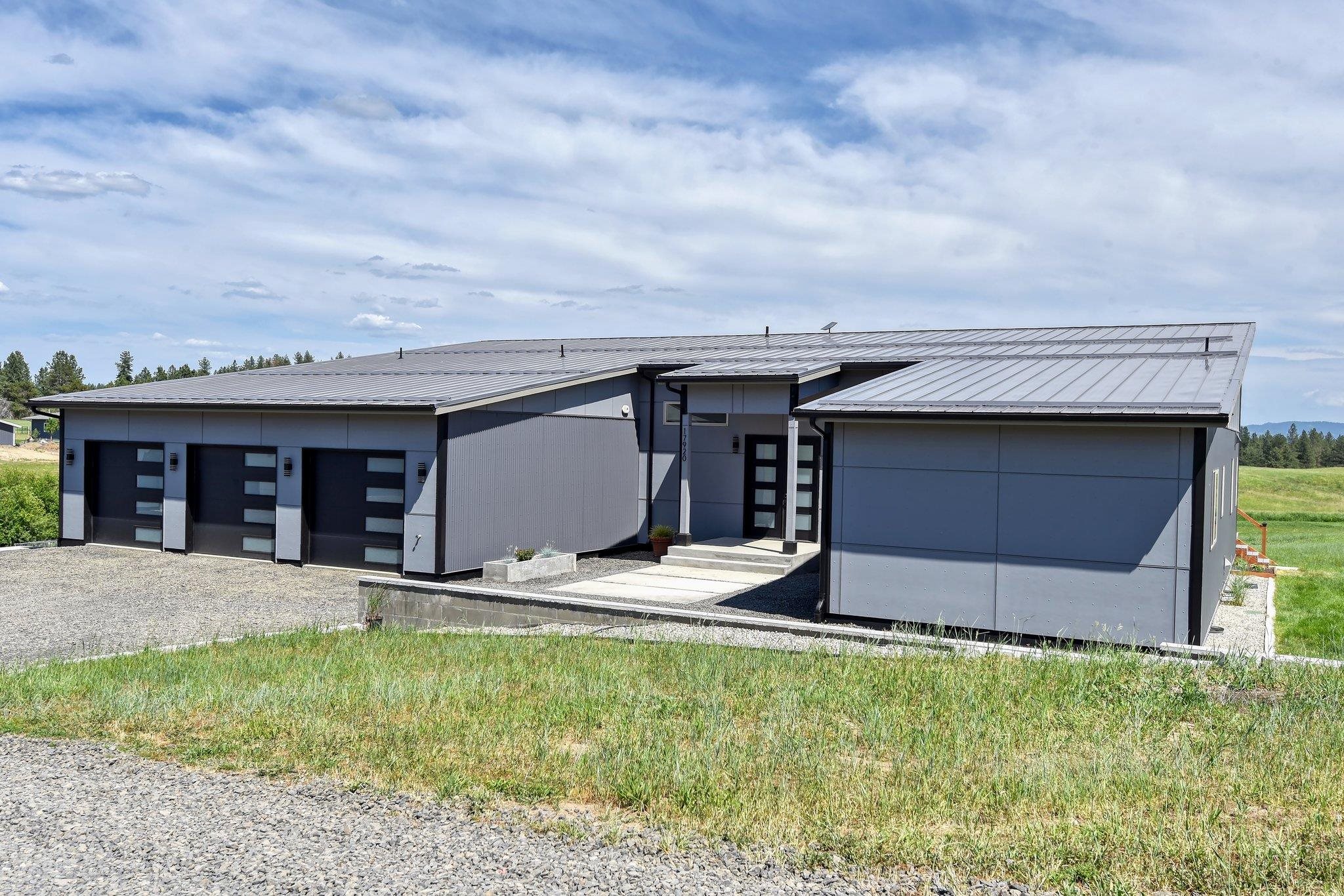 17920 North Austin Road Spokane, WA 99208 - Photo 1 of 44