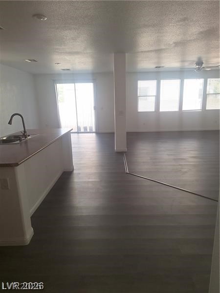 304 Raptors View Avenue North Las Vegas, NV 89031 - Photo 7 of 24