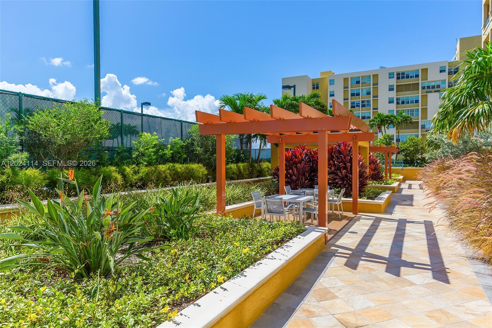 90 Alton Road, Unit 1405 Miami Beach, FL 33139 - Photo 30 of 39 Gallery Image 30
