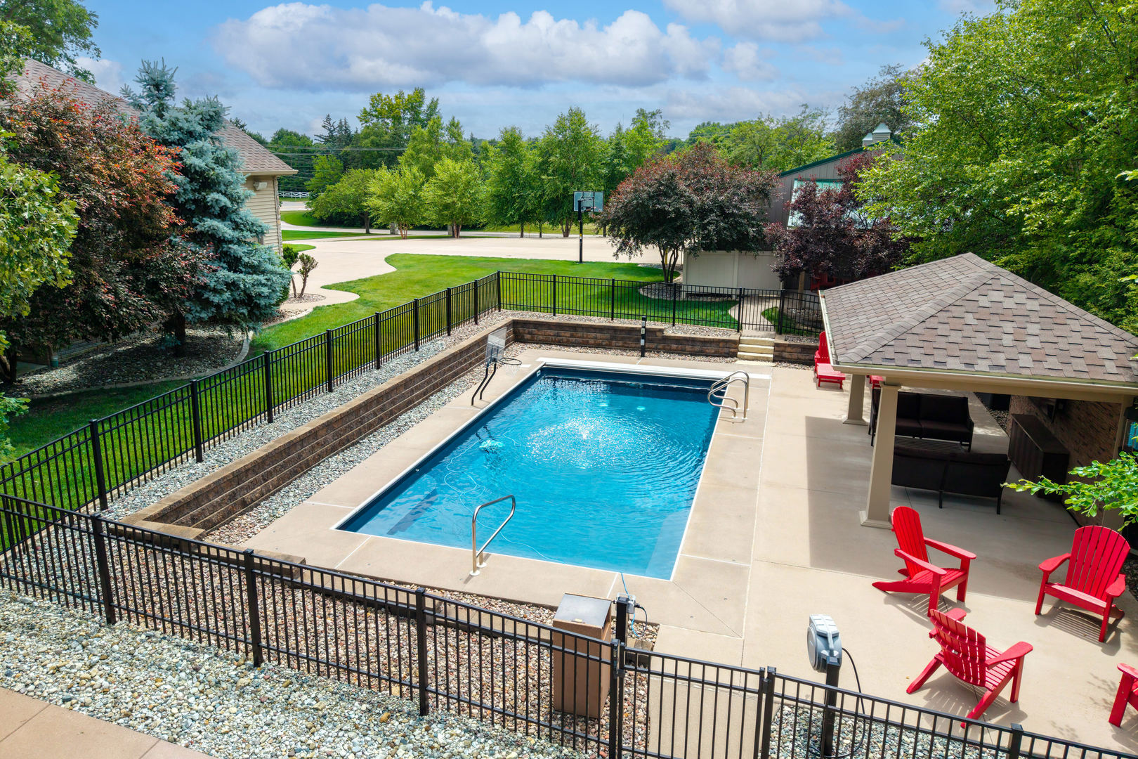 4580 Tanglewood Road Bettendorf, IA 52722 - Photo 6 of 76