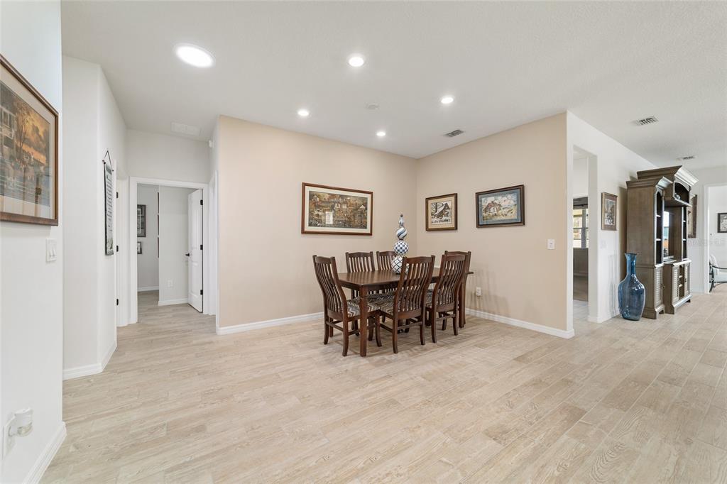 6479 Southwest 94th Circle Ocala, FL 34481 - Photo 30 of 82 a view of a dining area with furniture