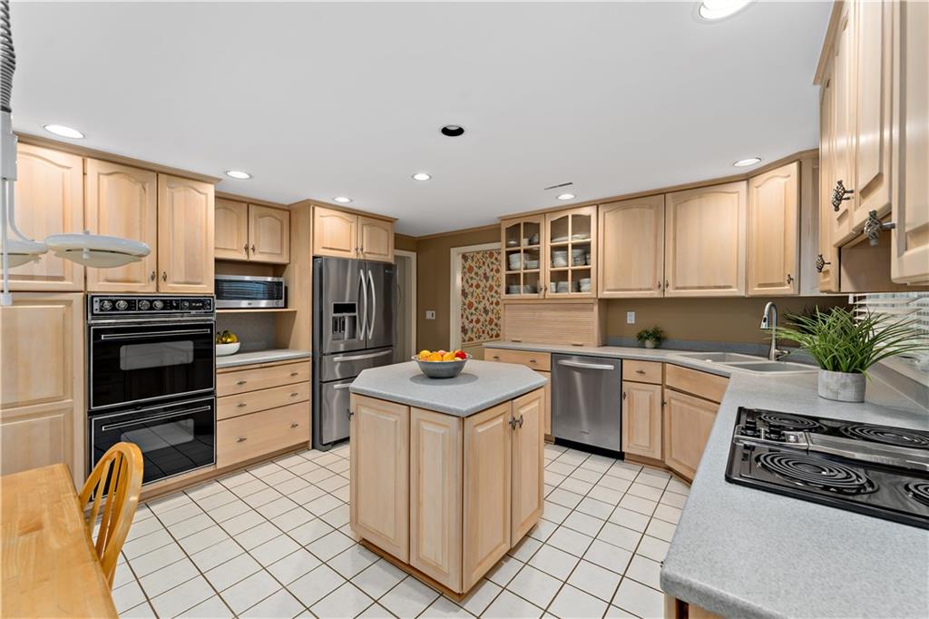 2650 Quail Hill Road Pittsburgh, PA 15241 - Photo 13 of 42