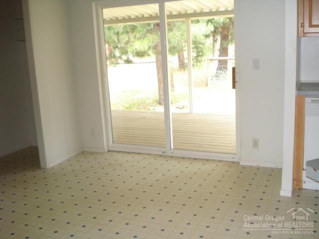 16850 Downey Road Bend, OR 97707 - Photo 7 of 16 Additional Photo