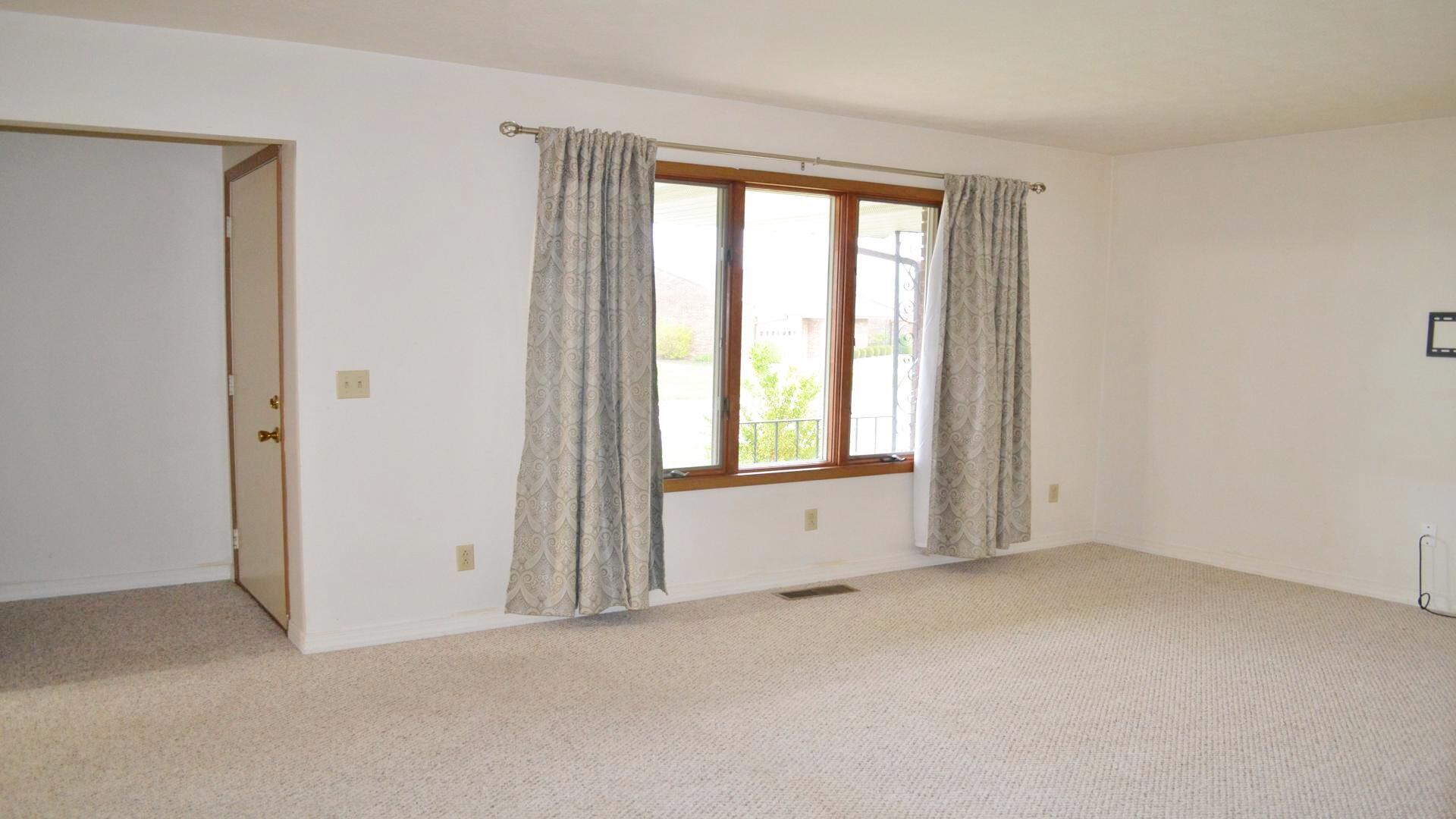 1031 Armsgate Road Springfield, OH 45503 - Photo 5 of 30