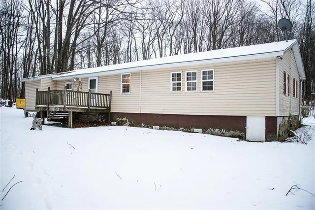 $160,000 | 1227 Mt Carmel Drive, Windber, PA 15963