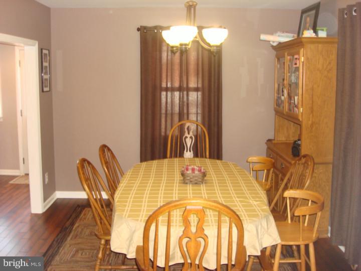 306 Marne Road Brooklawn, NJ 08030 - Photo 8 of 15 Dining Room