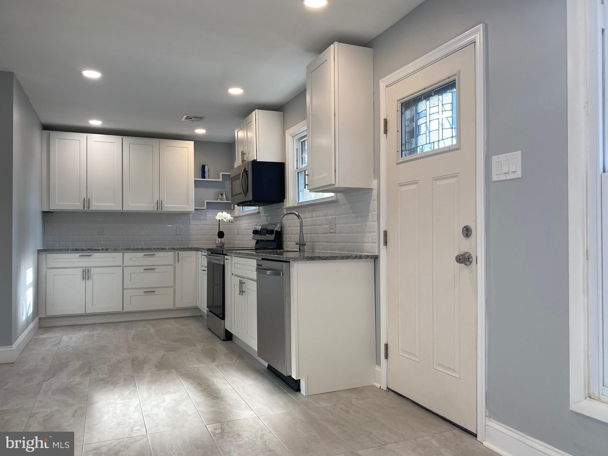 314 Old Farm Road Wyncote, PA 19095 - Photo 7 of 32 Gallery Image 7