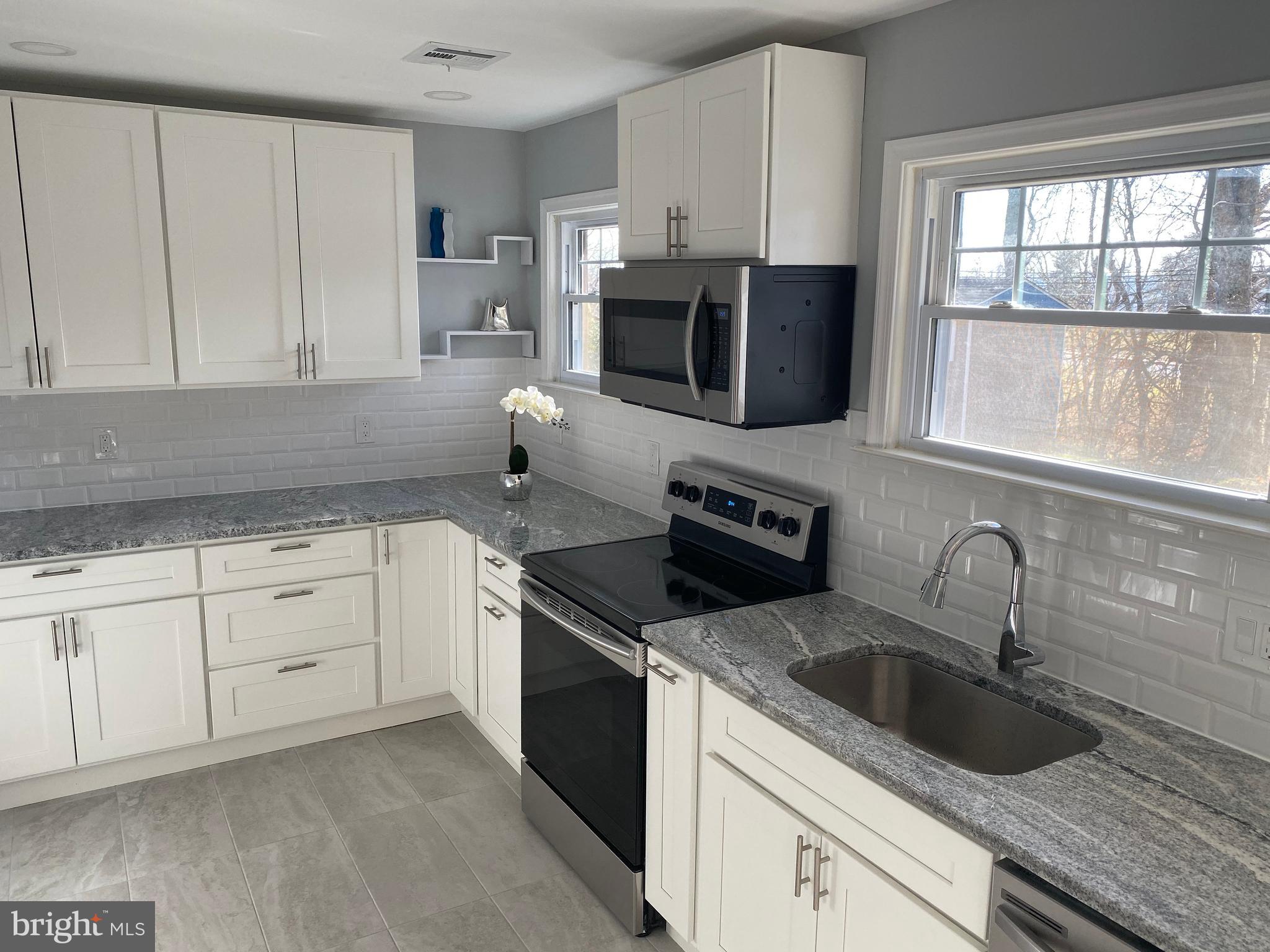 314 Old Farm Road Wyncote, PA 19095 - Photo 8 of 32 Gallery Image 8