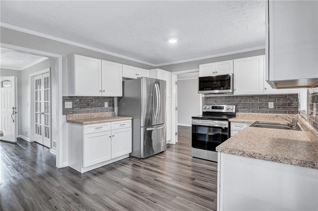 4358 Sterling Forest Drive Decatur, GA 30034 - Photo 7 of 24