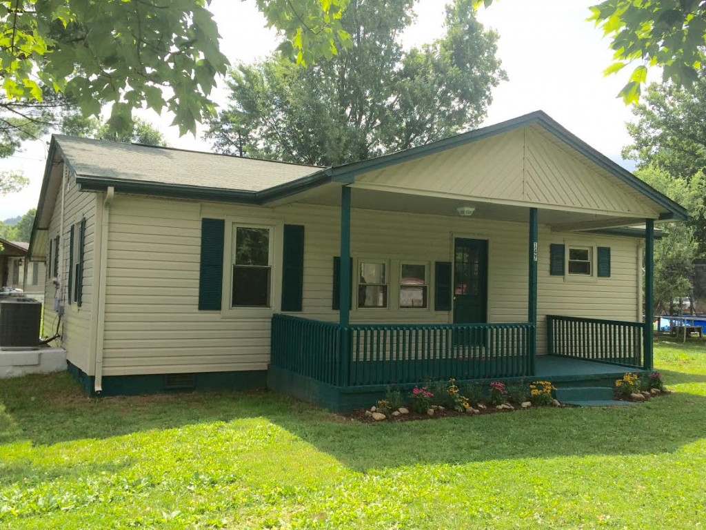 147 Bill Lewis Road Elizabethton, TN 37643 - Photo 1 of 8 Photo 1