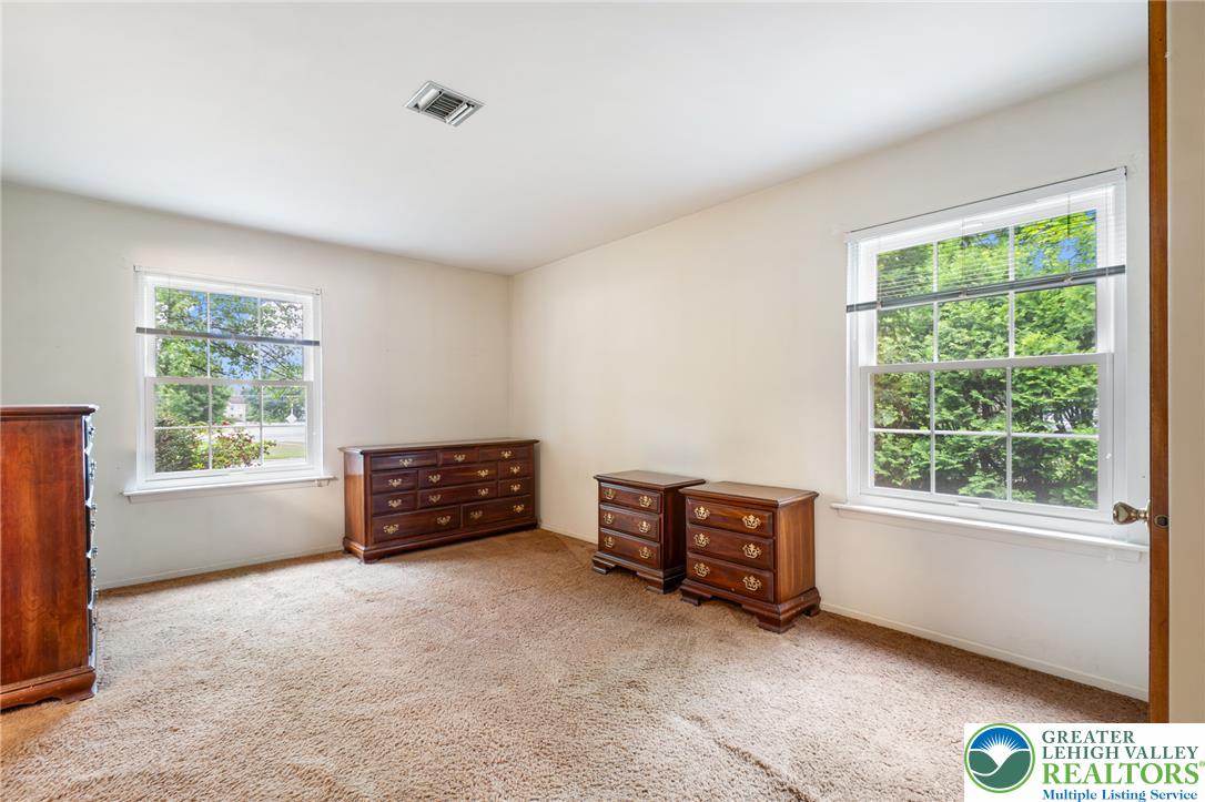 1615 Valley Forge Road Allentown, PA 18104 - Photo 17 of 38