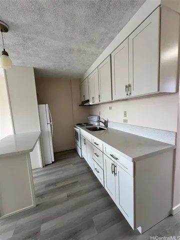 $1,475 | 711 Kamuela Avenue, Honolulu, HI 96816